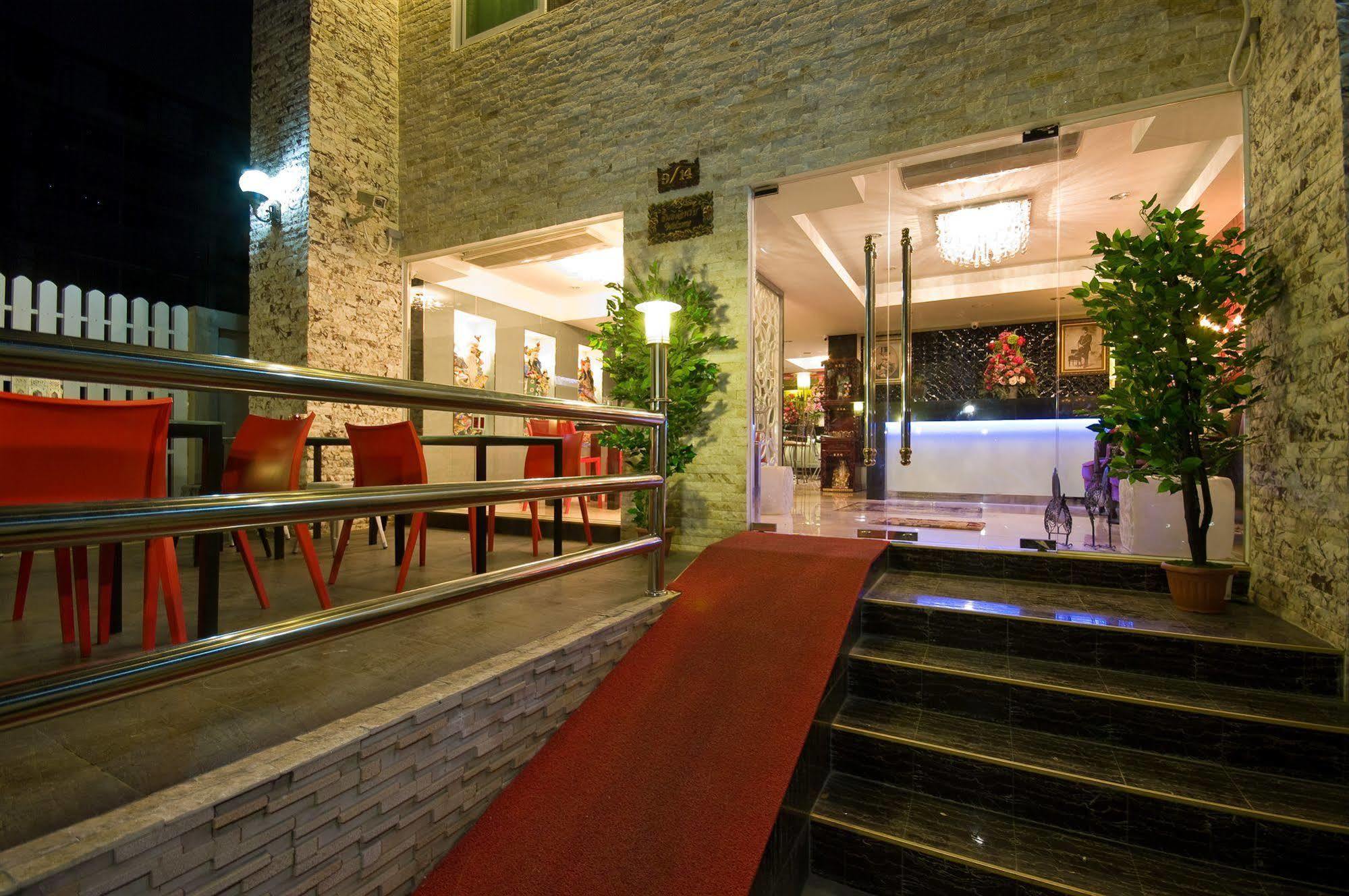 Richly Villa Bangkok Exterior photo